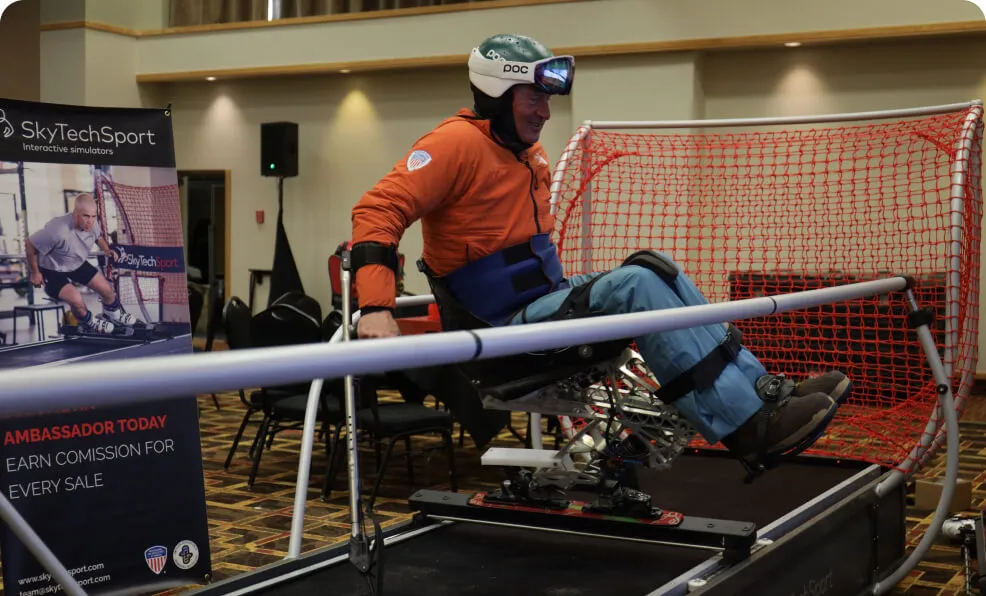 Monoski adaptive platform for ski simulator